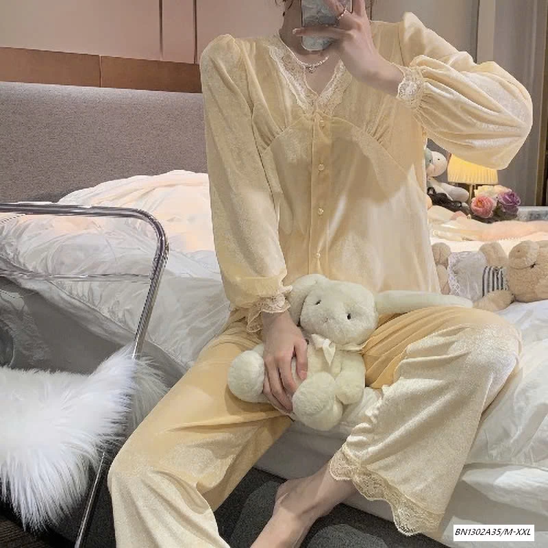 PIZAMA NHUNG VIỀN REN NỮ