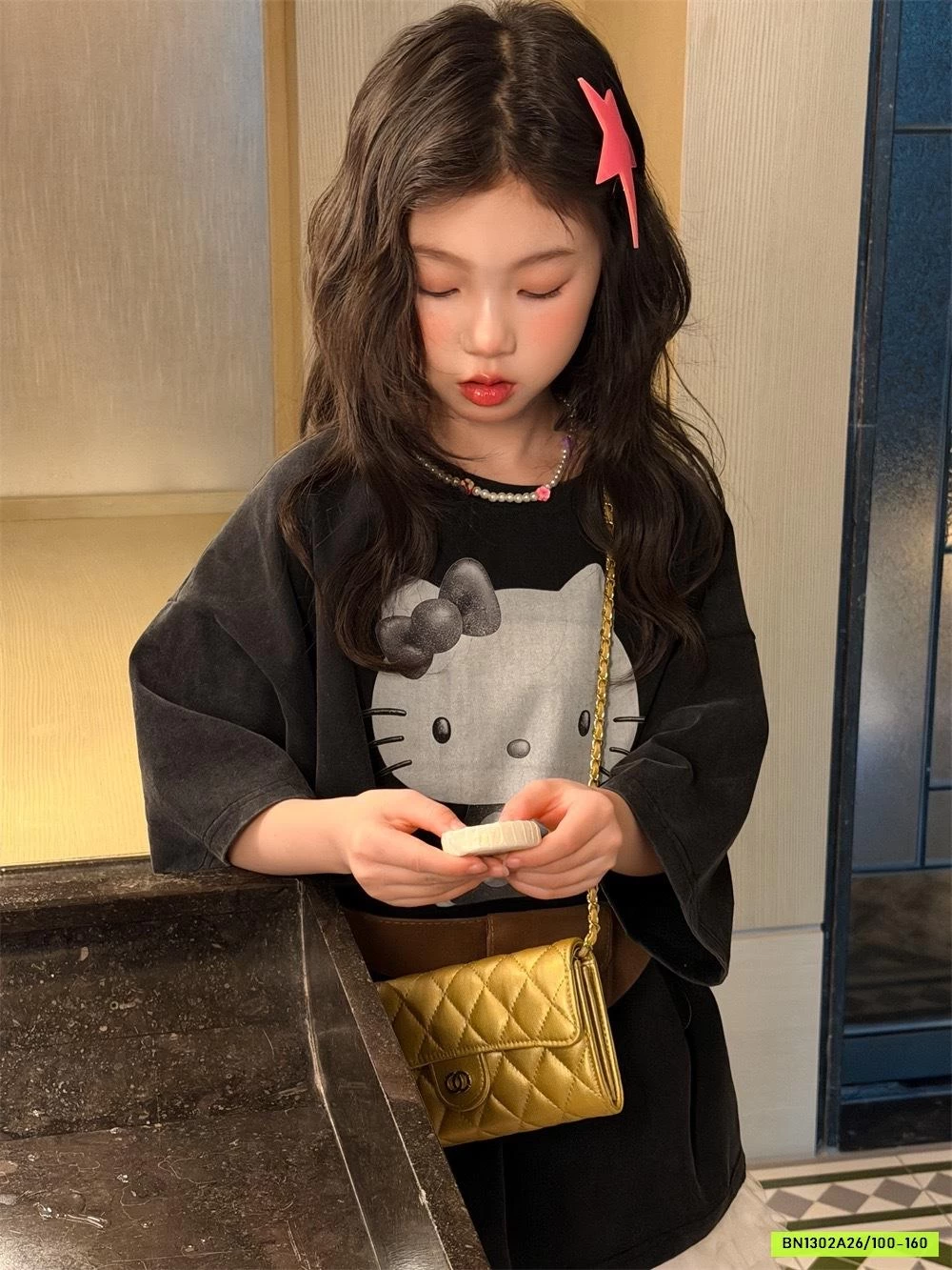 ÁO THUN ĐEN KITTY DÁNG RỘNG