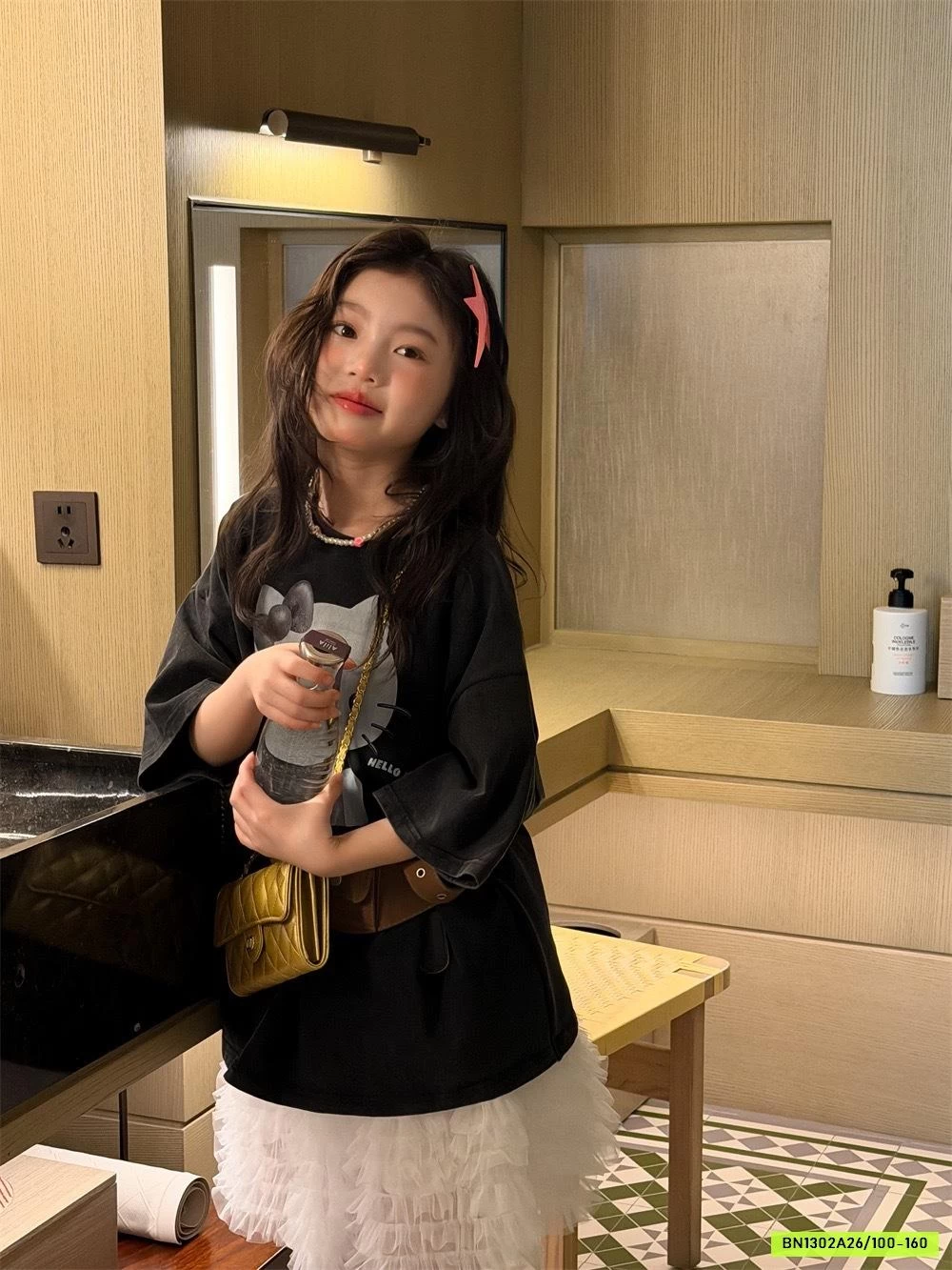 ÁO THUN ĐEN KITTY DÁNG RỘNG