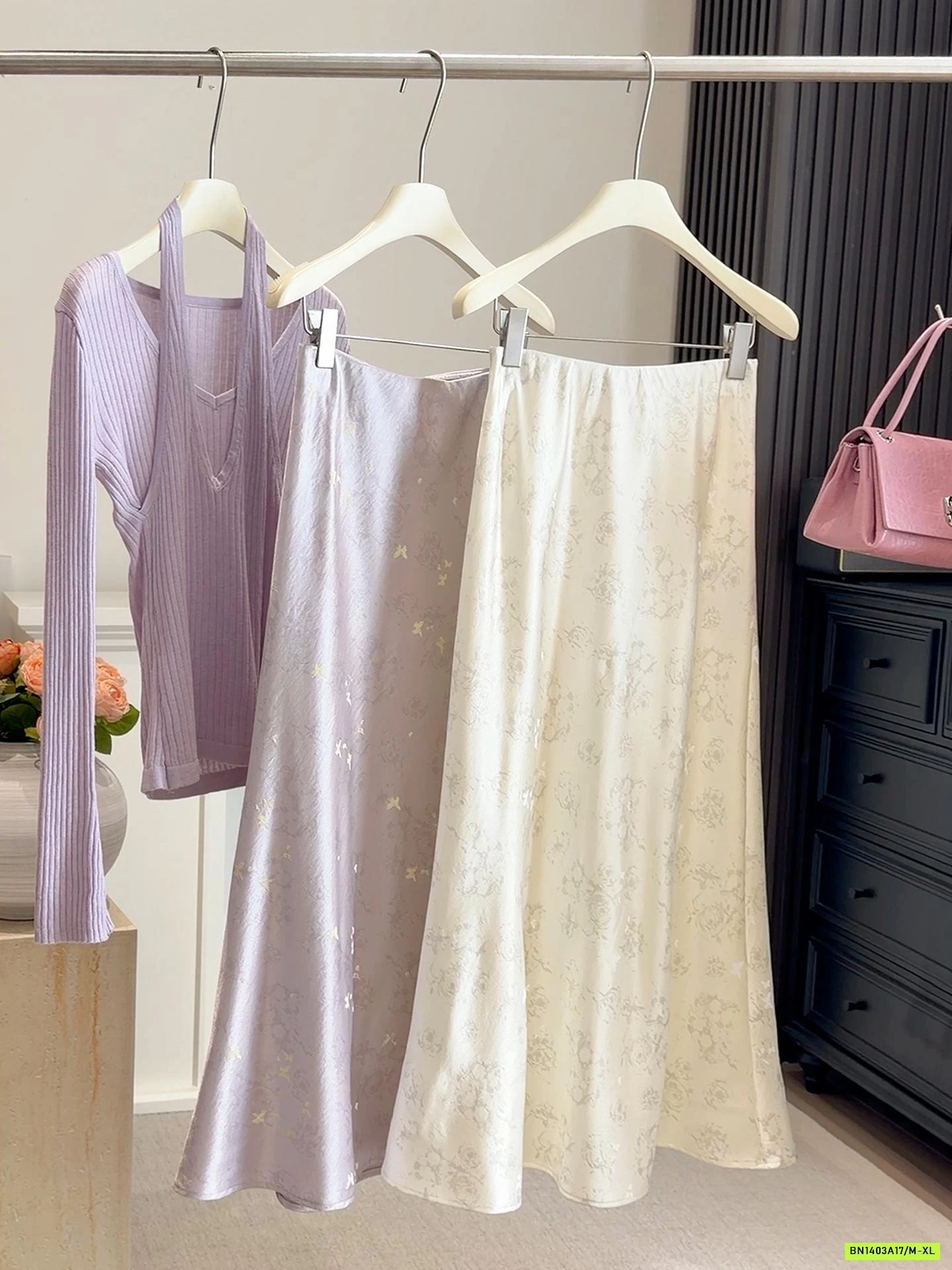 CHÂN VÁY LỤA ĐUÔI CÁ IN NỔI ANNA