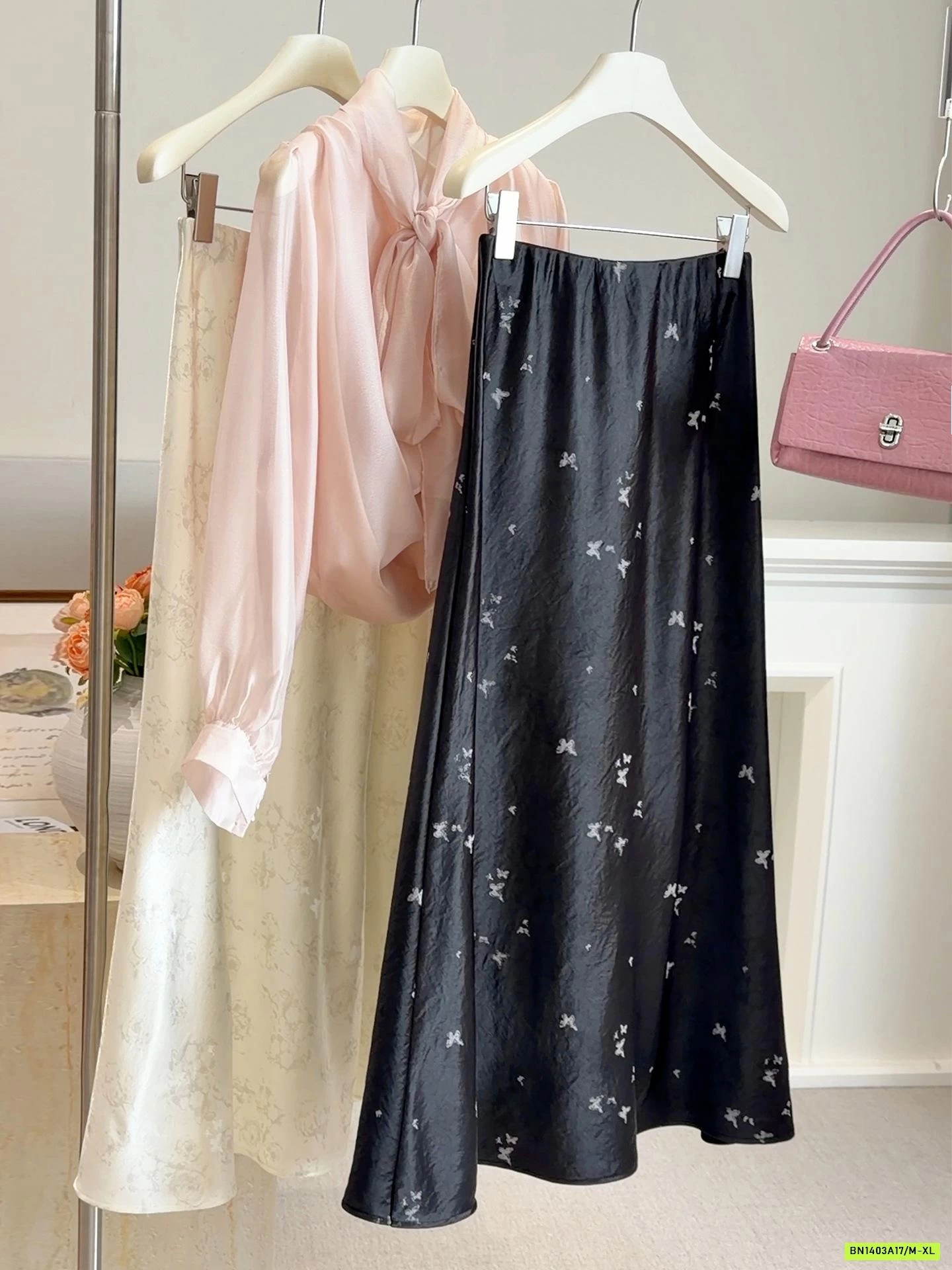 CHÂN VÁY LỤA ĐUÔI CÁ IN NỔI ANNA