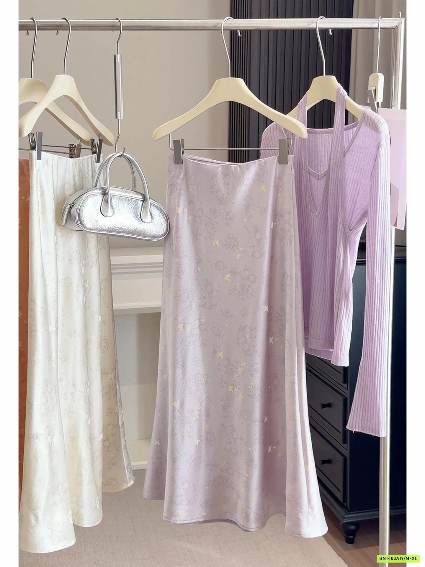 CHÂN VÁY LỤA ĐUÔI CÁ IN NỔI ANNA