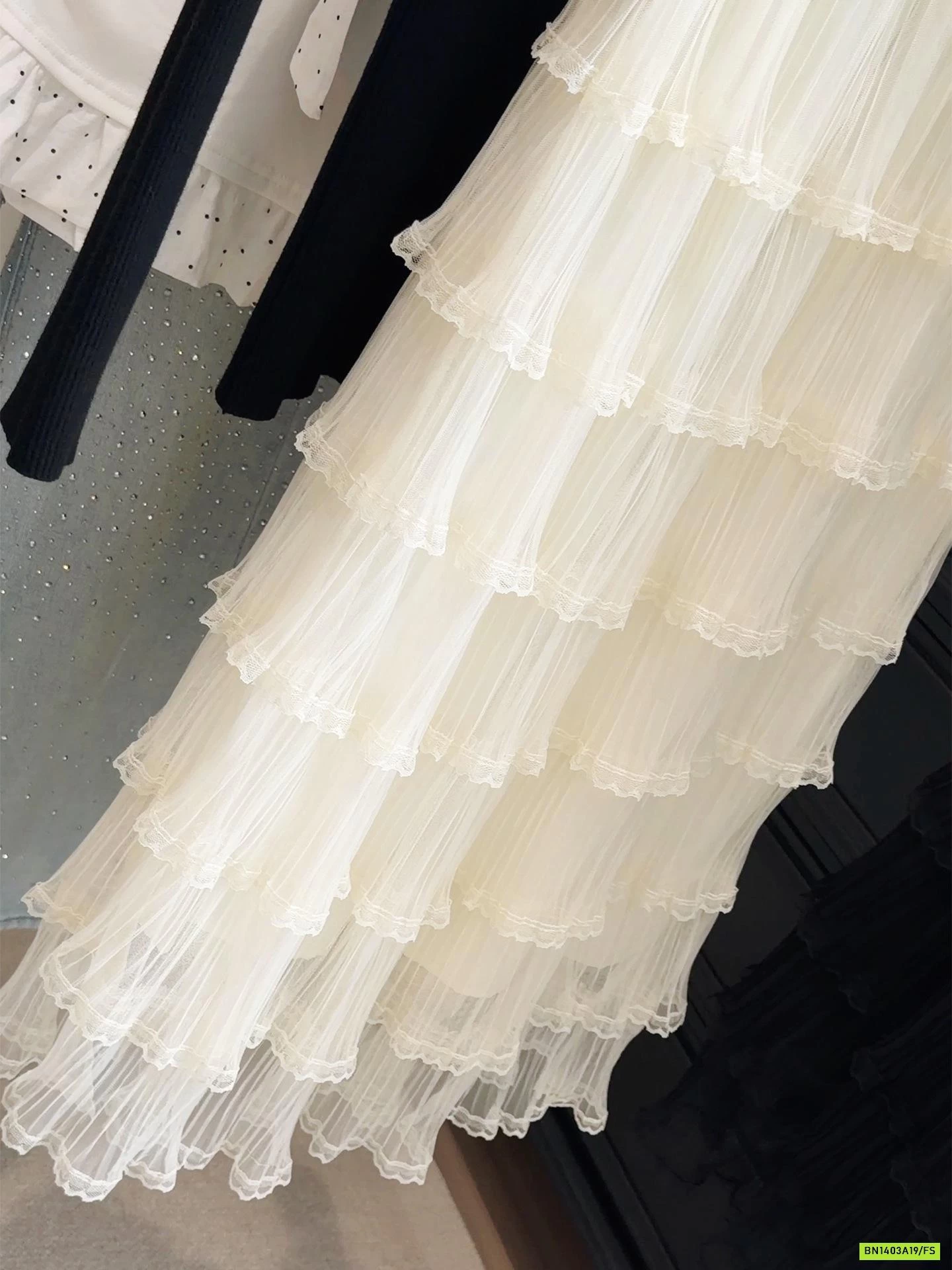 CHÂN VÁY VOAN TẦNG ANNA DÁNG DÀI