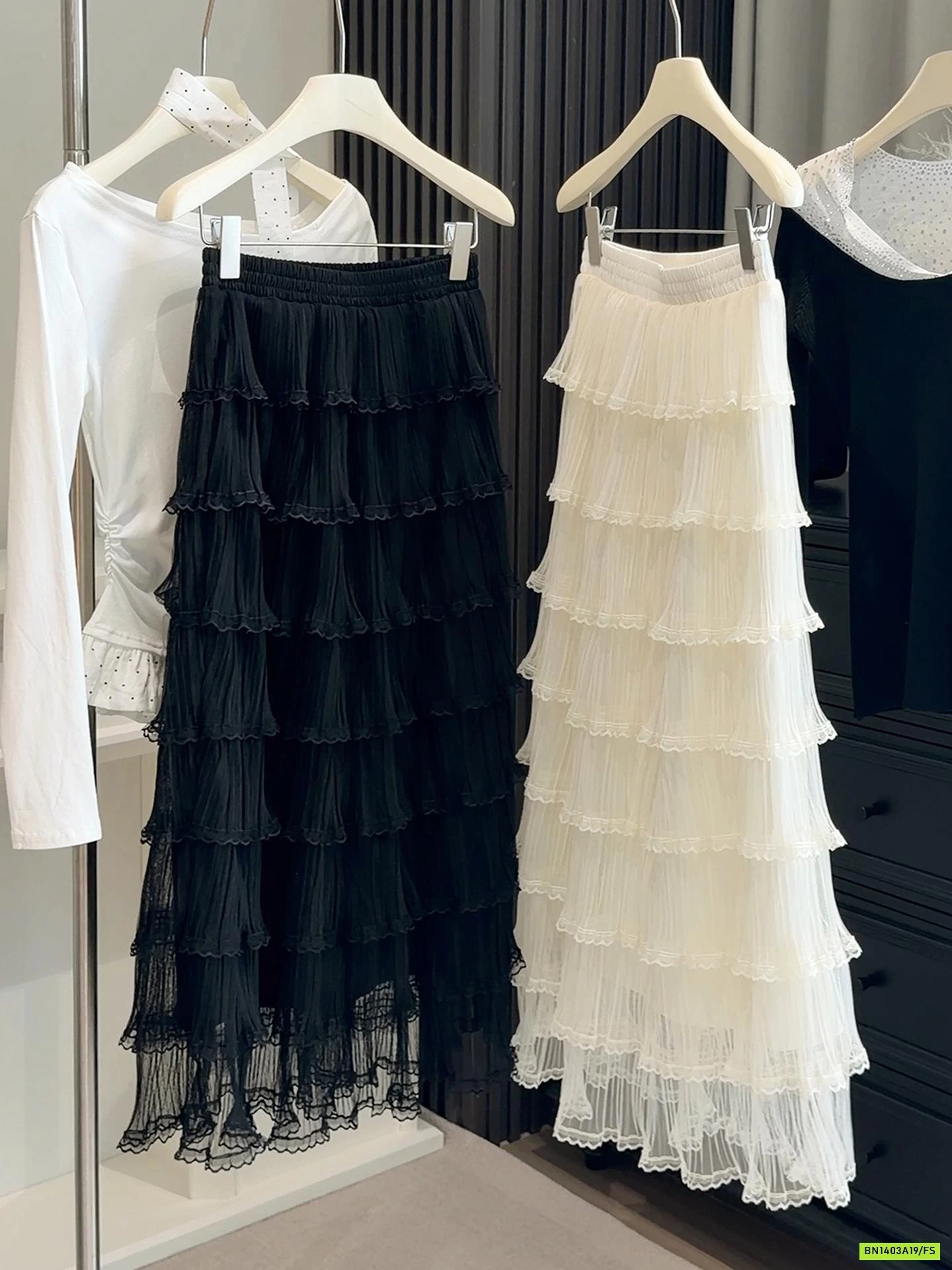 CHÂN VÁY VOAN TẦNG ANNA DÁNG DÀI