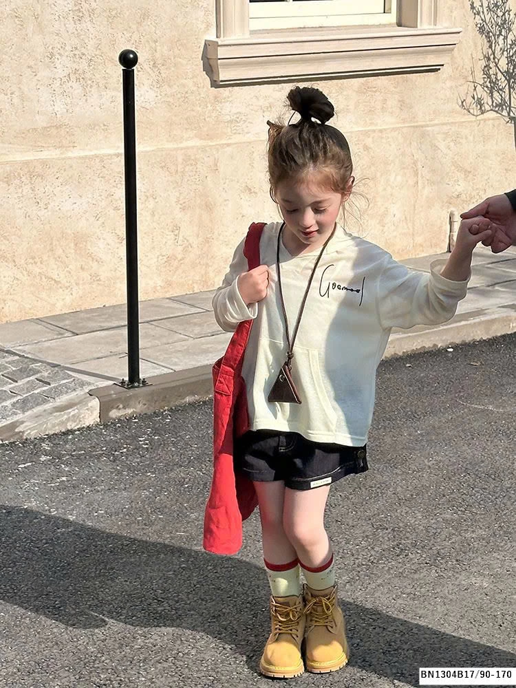 QUẦN SHORT JEAN XANH ĐẬM AMBB  25B063