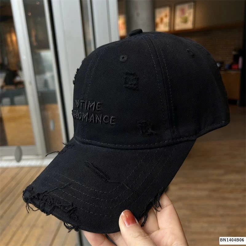 MŨ KẾT RÁCH THÊU CHỮ