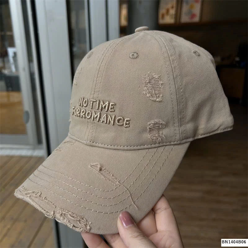 MŨ KẾT RÁCH THÊU CHỮ