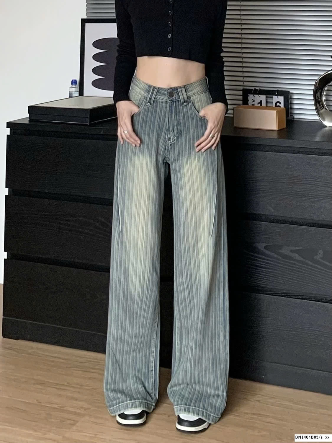 QUẦN JEAN SỌC BẠC MÀU CÁ TÍNH