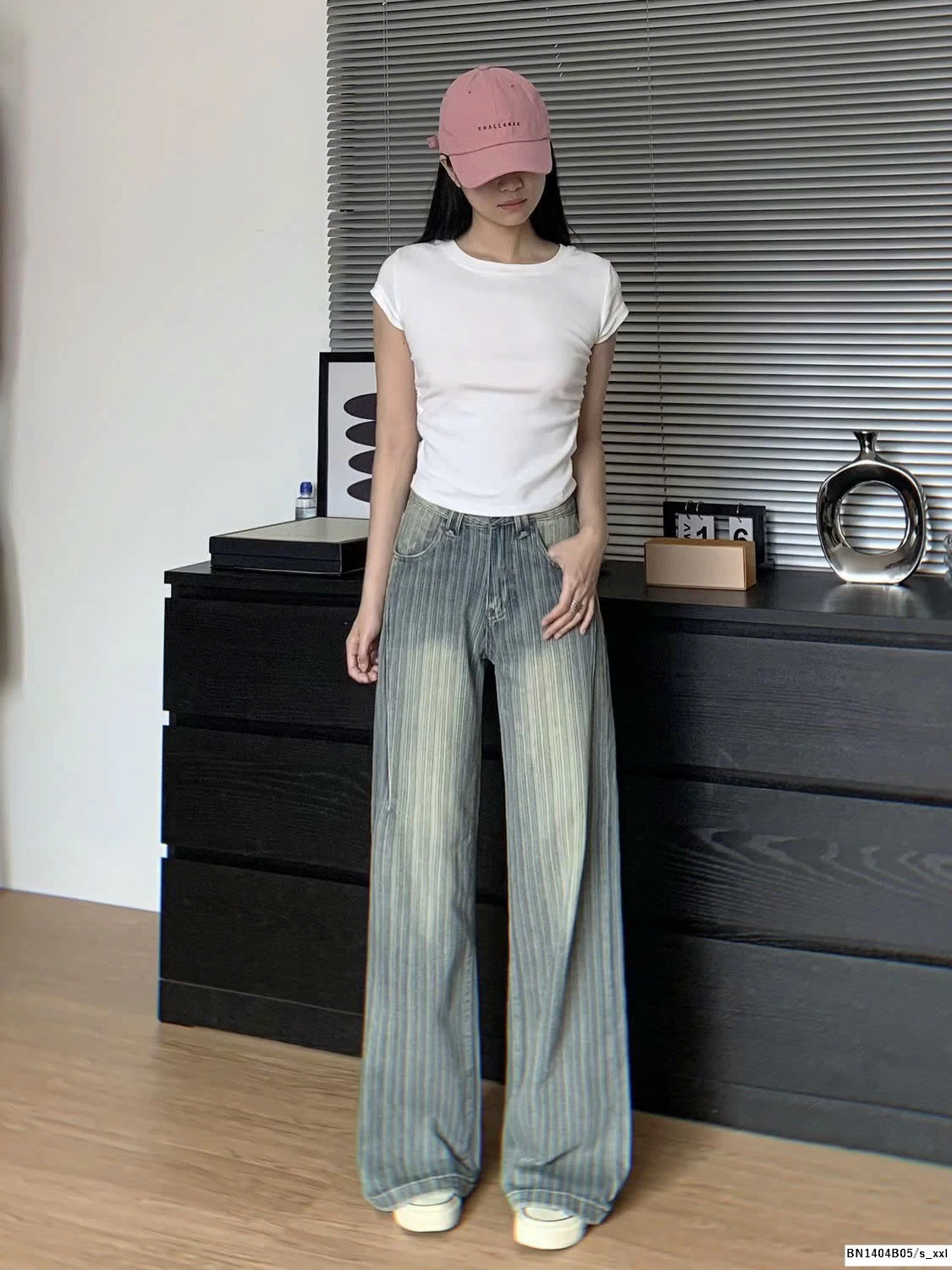 QUẦN JEAN SỌC BẠC MÀU CÁ TÍNH