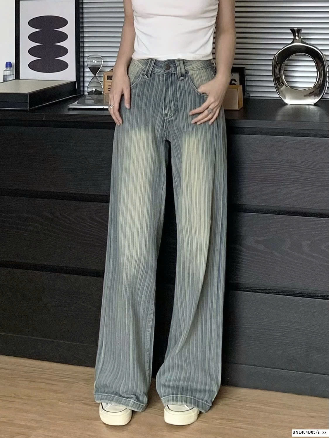 QUẦN JEAN SỌC BẠC MÀU CÁ TÍNH