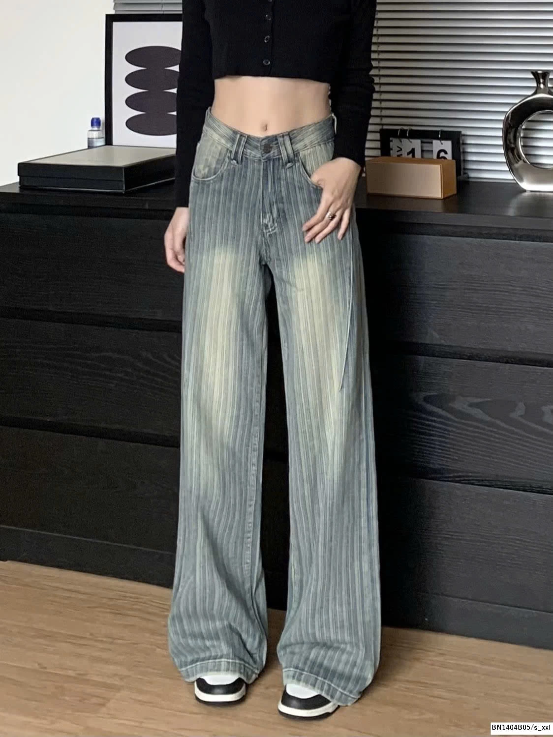 QUẦN JEAN SỌC BẠC MÀU CÁ TÍNH