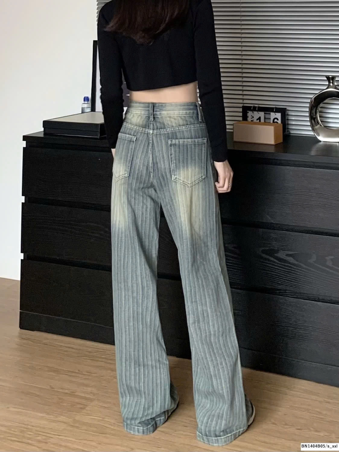 QUẦN JEAN SỌC BẠC MÀU CÁ TÍNH