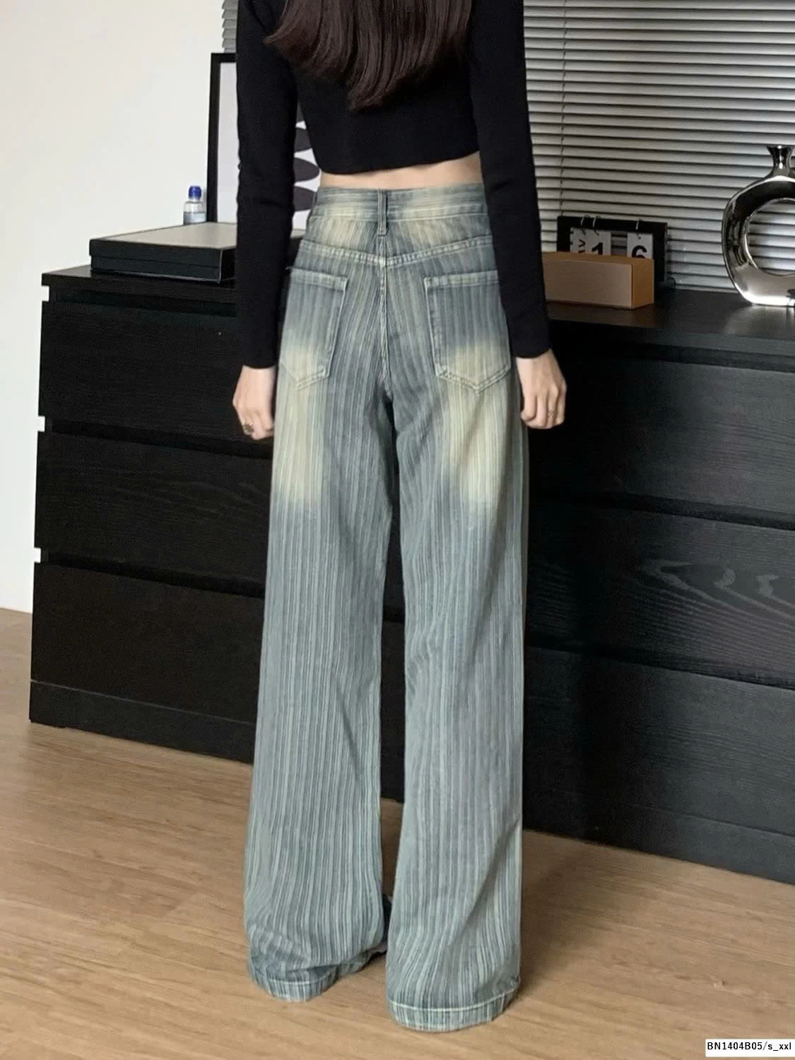 QUẦN JEAN SỌC BẠC MÀU CÁ TÍNH