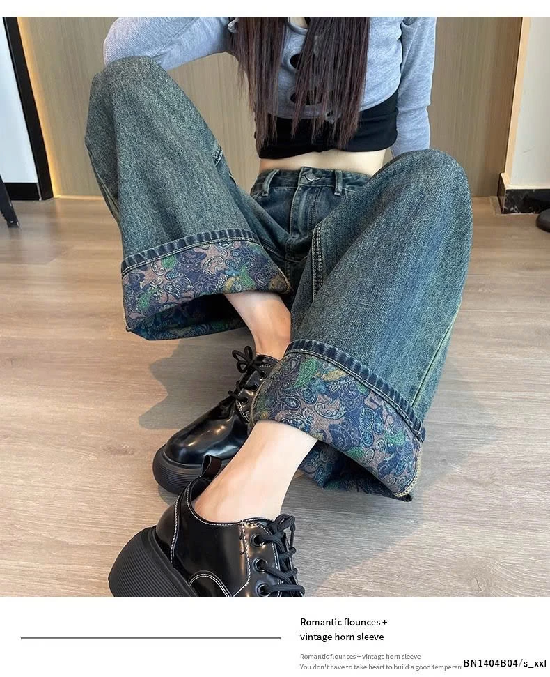 QUẦN JEAN SUÔNG GẤU IN HOA