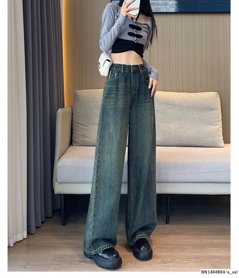 QUẦN JEAN SUÔNG GẤU IN HOA