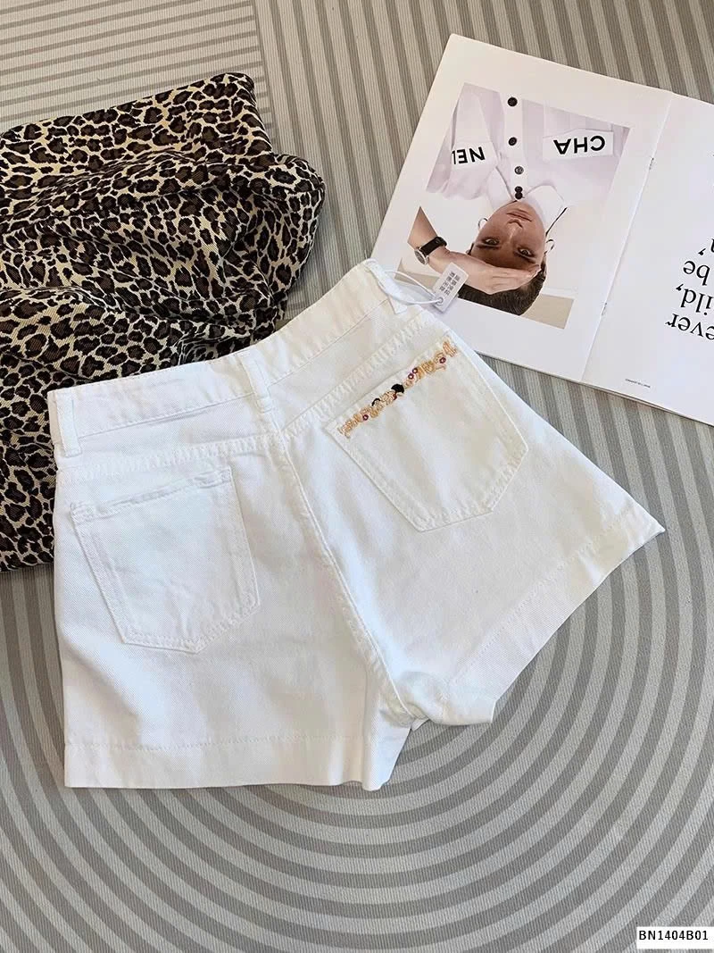 QUẦN SHORT JEAN TRẮNG