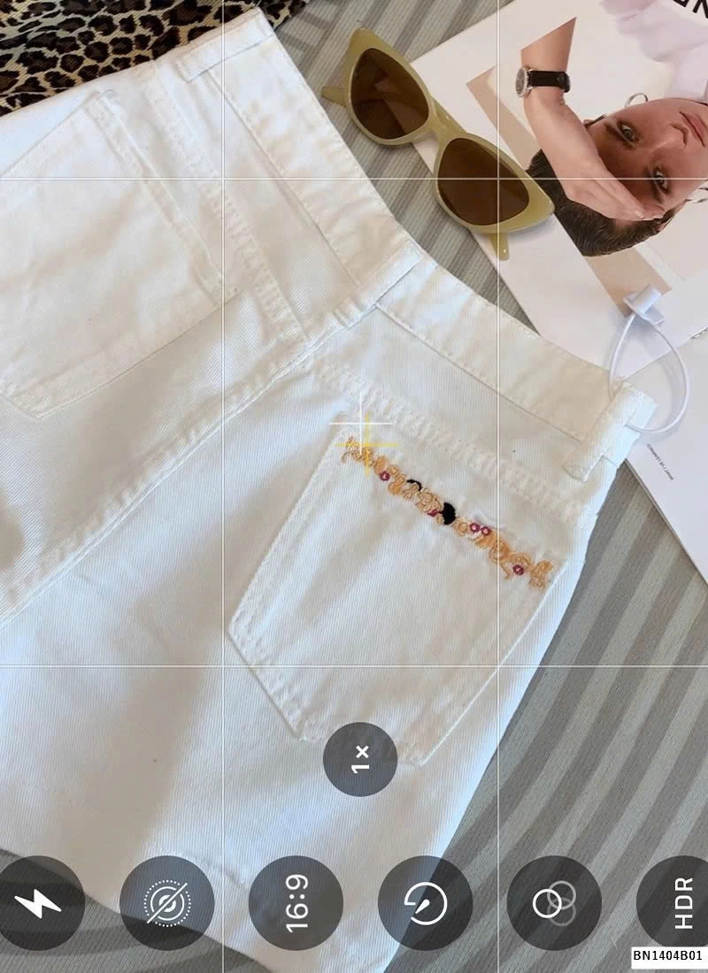 QUẦN SHORT JEAN TRẮNG