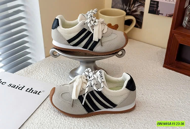 GIÀY TT THÔNG HƠI PHỐI MÀU MŨI