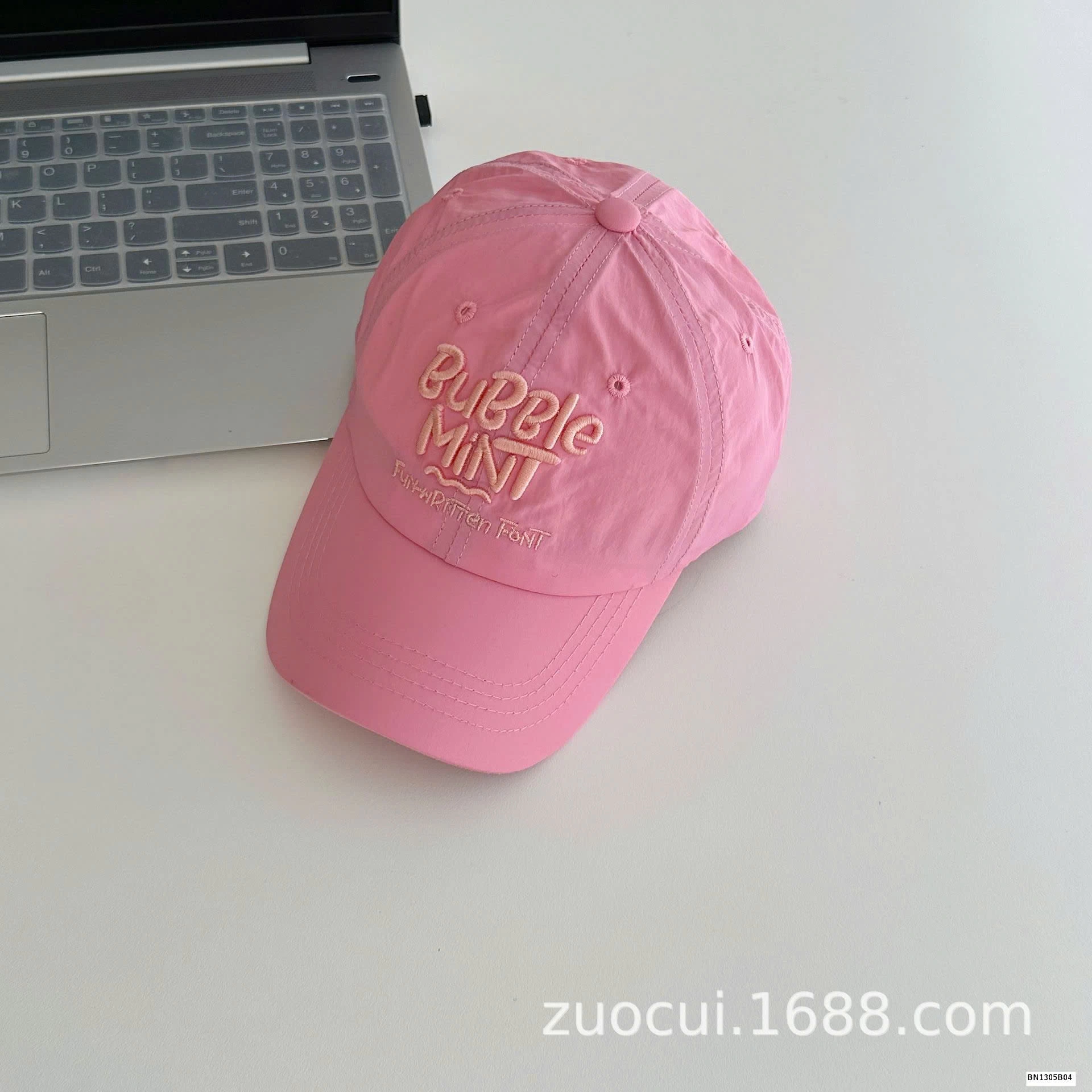 MŨ LƯỠI TRAI CHỮ BUBBLE