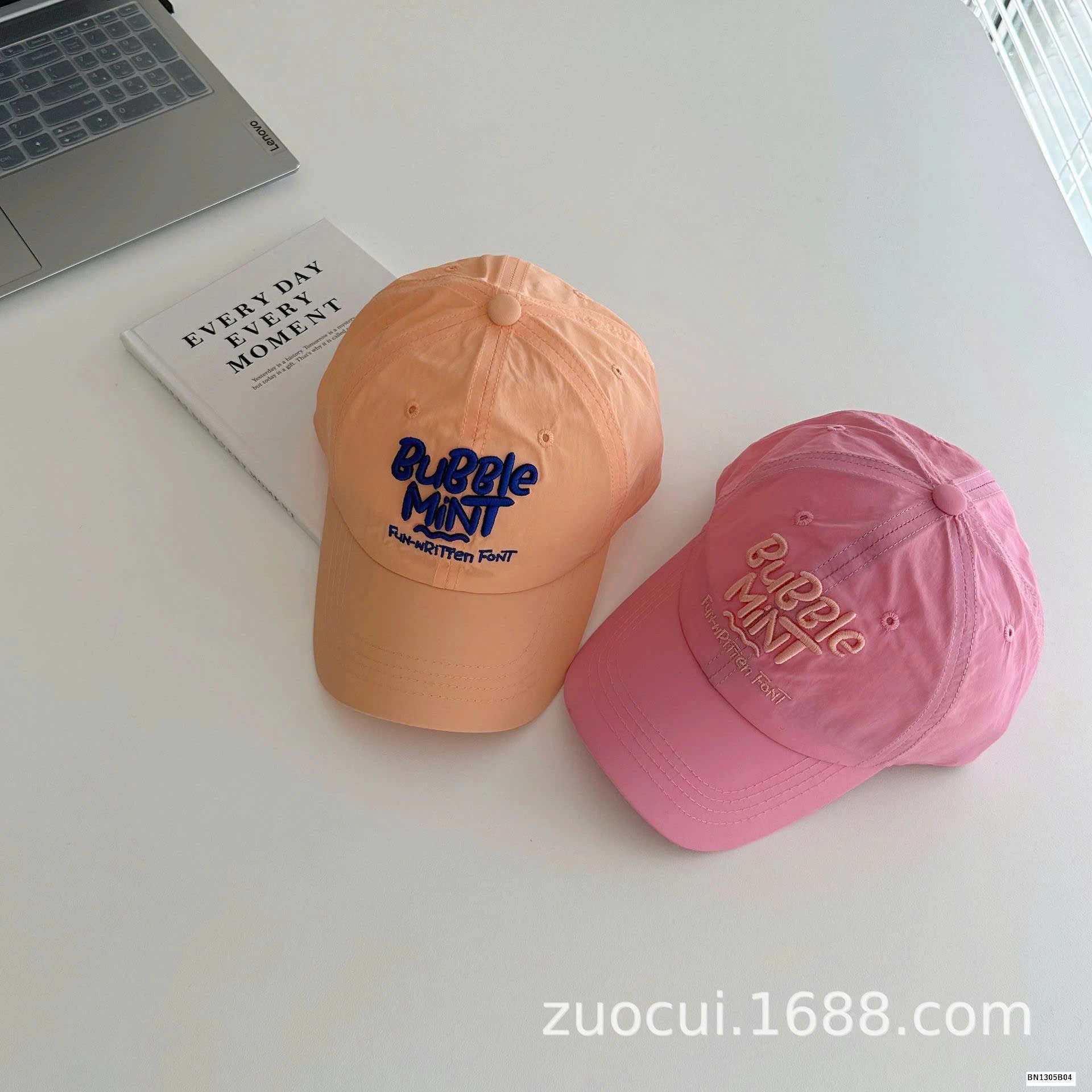 MŨ LƯỠI TRAI CHỮ BUBBLE