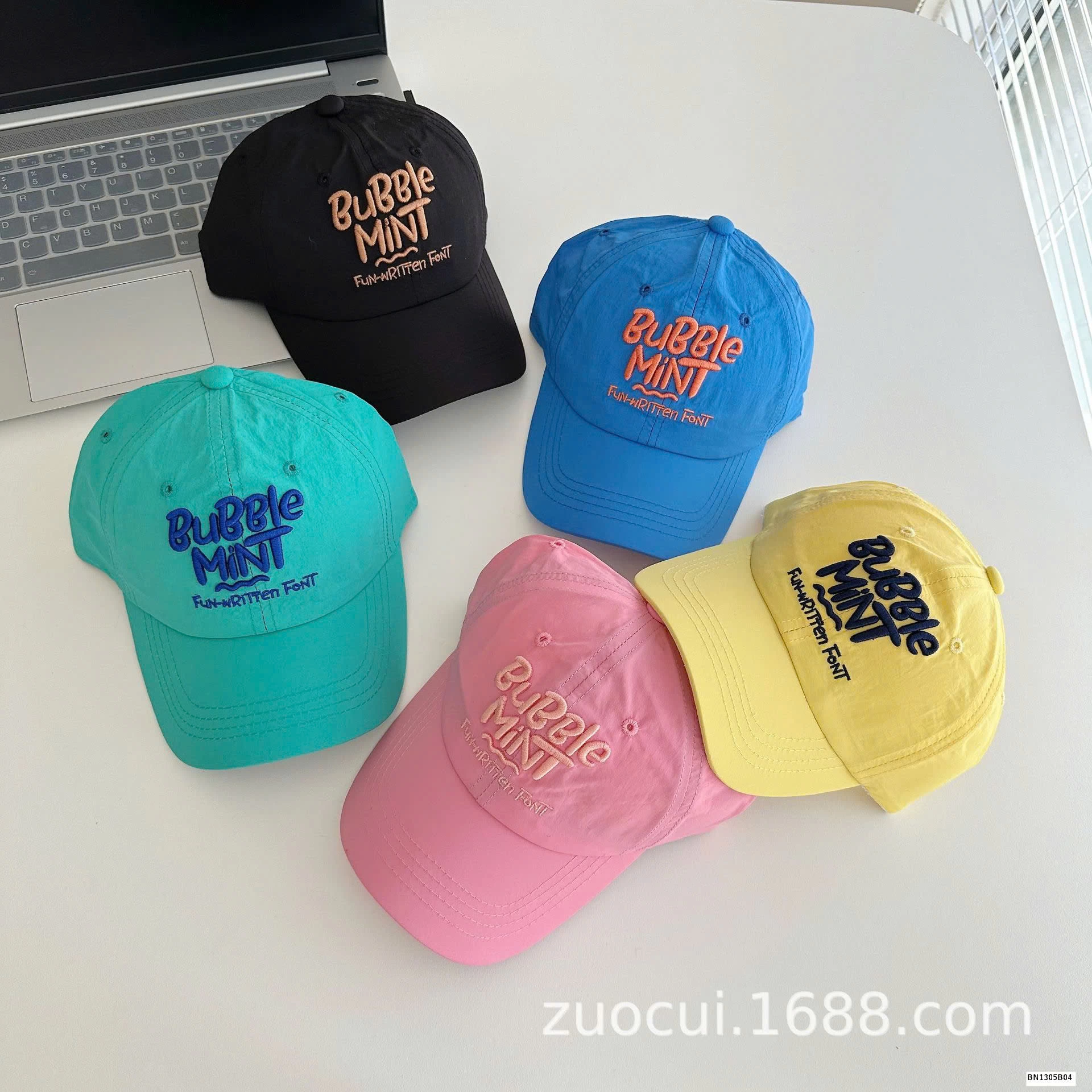 MŨ LƯỠI TRAI CHỮ BUBBLE