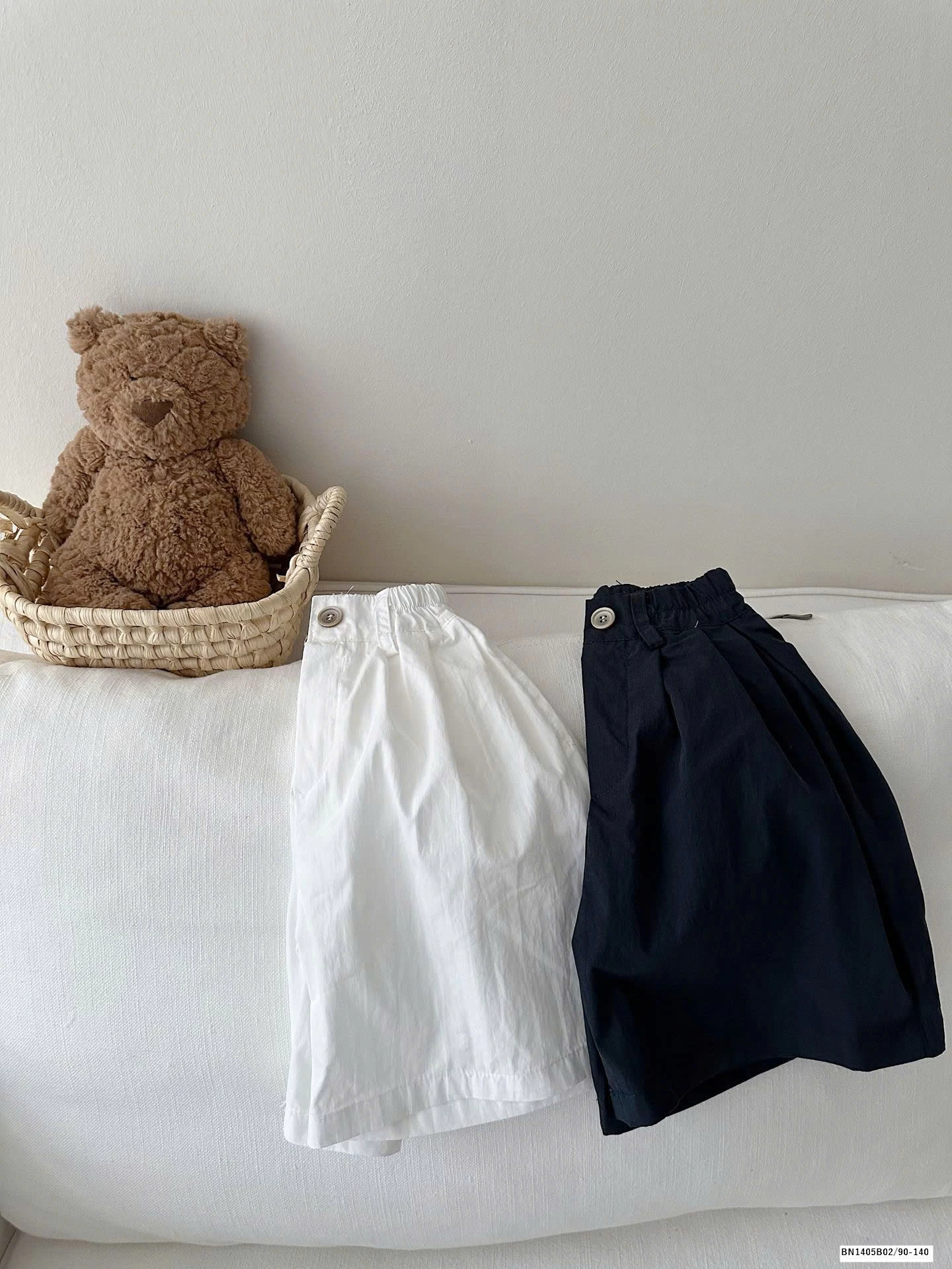 QUẦN SHORT VẢI THÔ BASIC