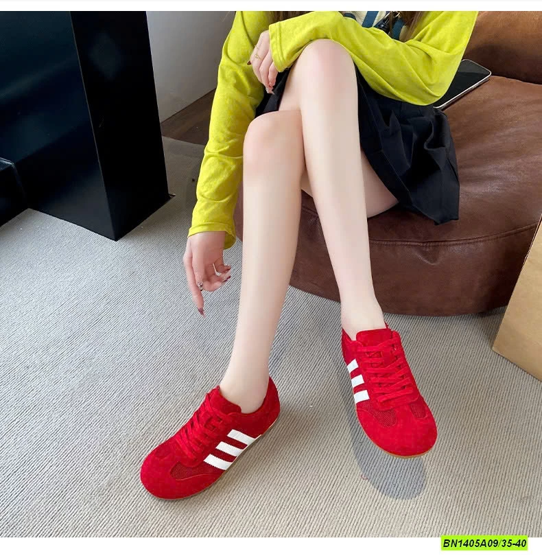 GIÀY THỂ THAO THÔNG HƠI 3 SỌC NỮ