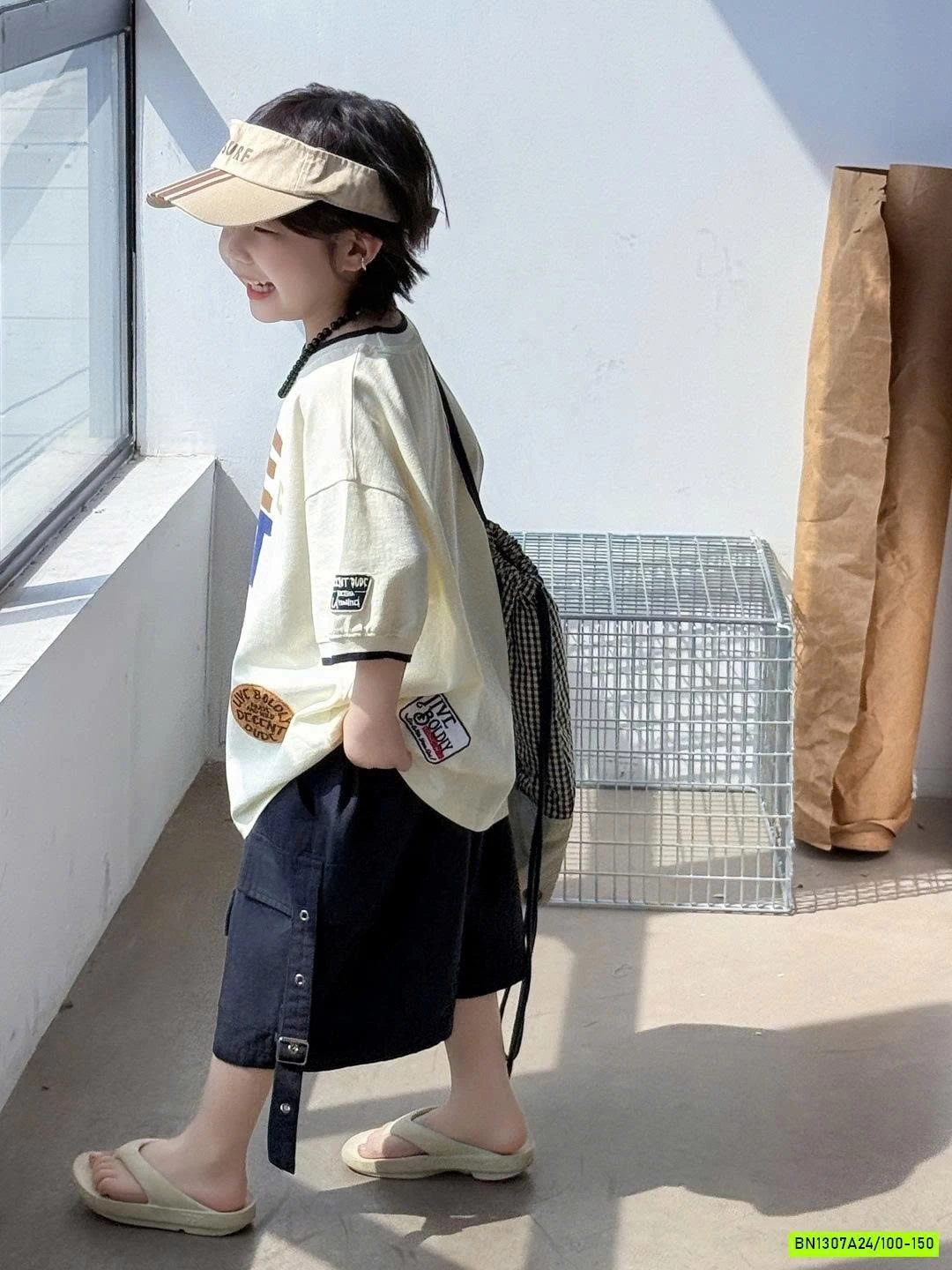 ÁO THUN IN CHỮ SẮC MÀU