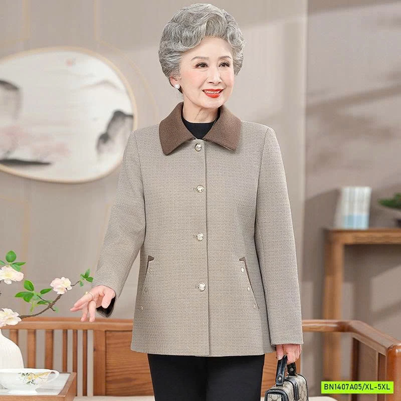 KHOÁC MÙ THU PHỐI MÀU CỔ CHO BÀ