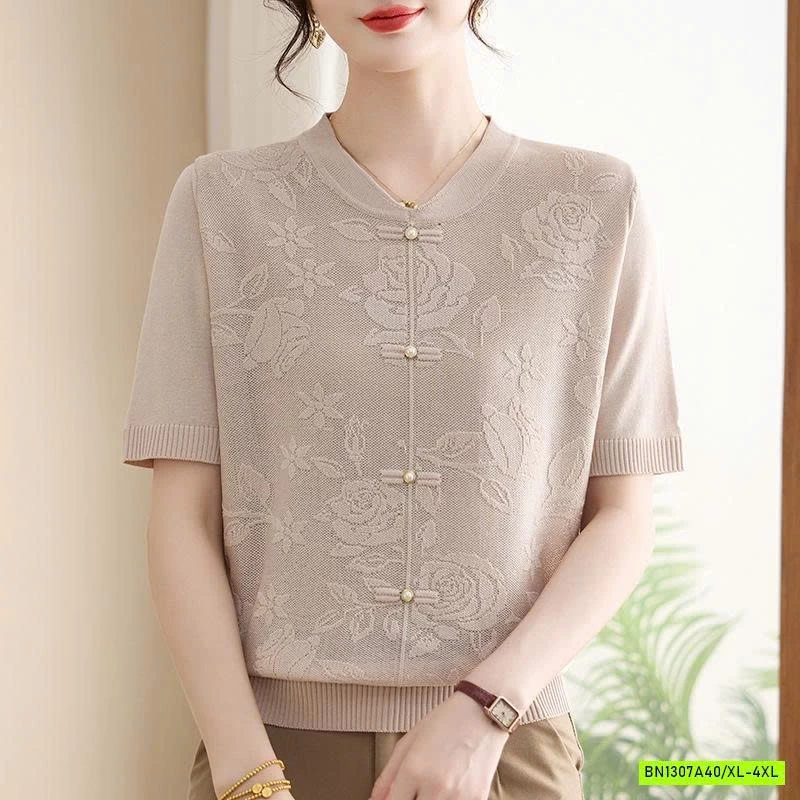 MONTOGHI CỔ TÀU THÊU HOA NỔI CHO MẸ