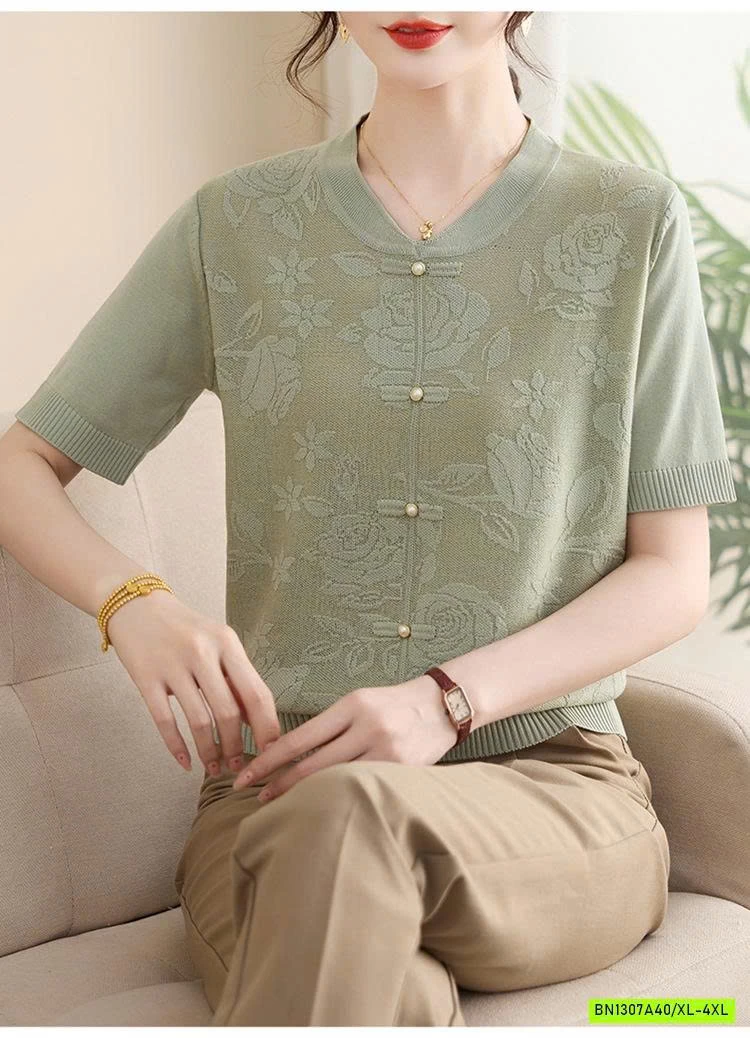 MONTOGHI CỔ TÀU THÊU HOA NỔI CHO MẸ