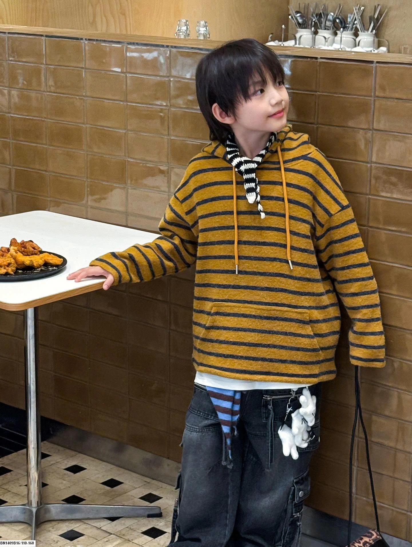 ÁO HOODIE LEN KẺ NGANG