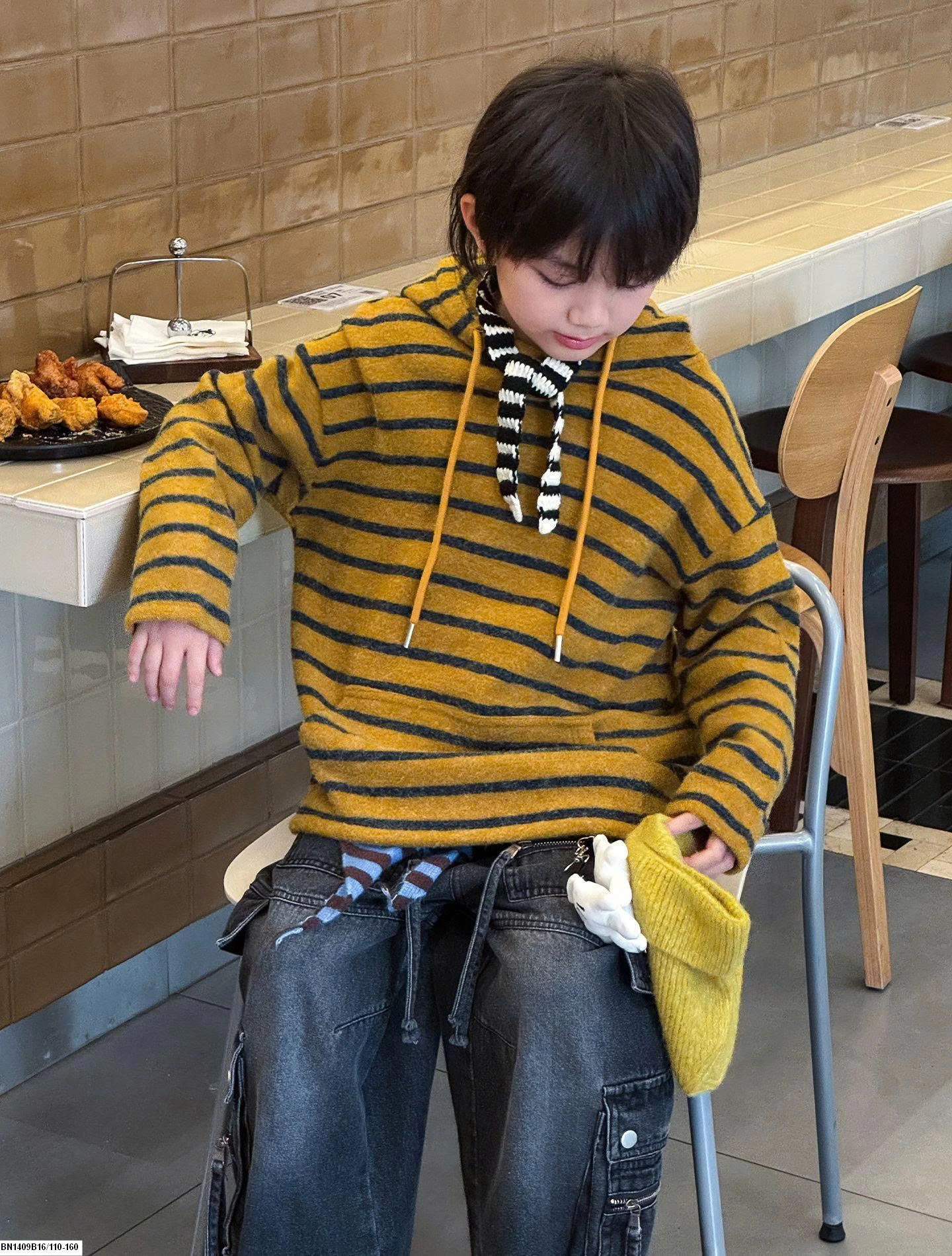 ÁO HOODIE LEN KẺ NGANG