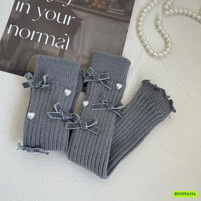 TẤT LEN ỐNG GẮN NƠ