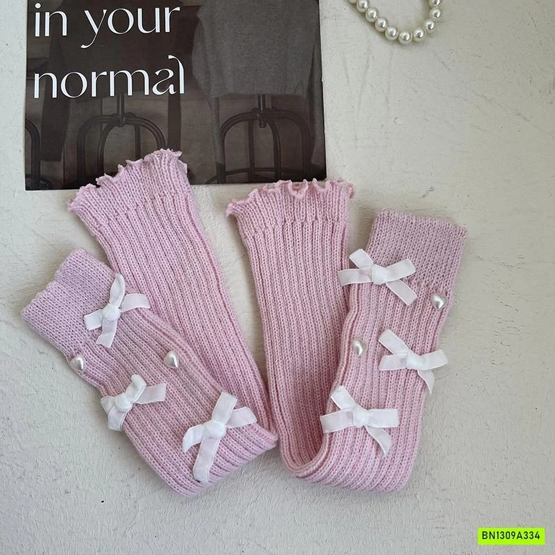 TẤT LEN ỐNG GẮN NƠ