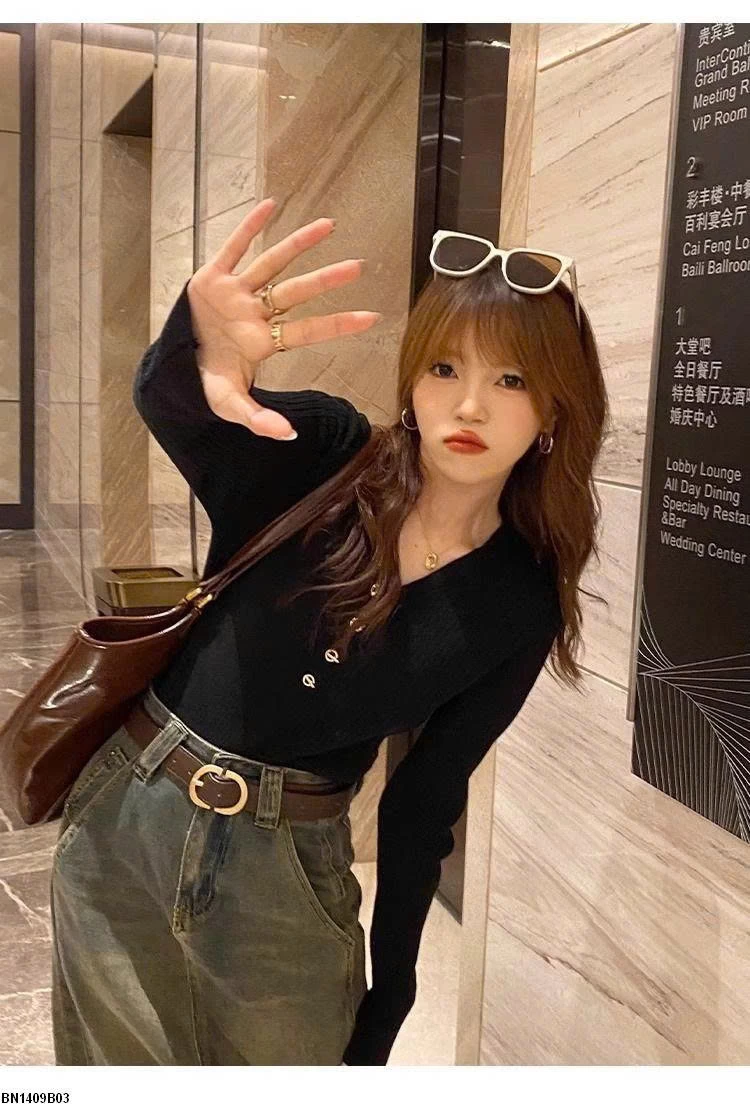 ÁO LEN CỔ V 4 CÚC