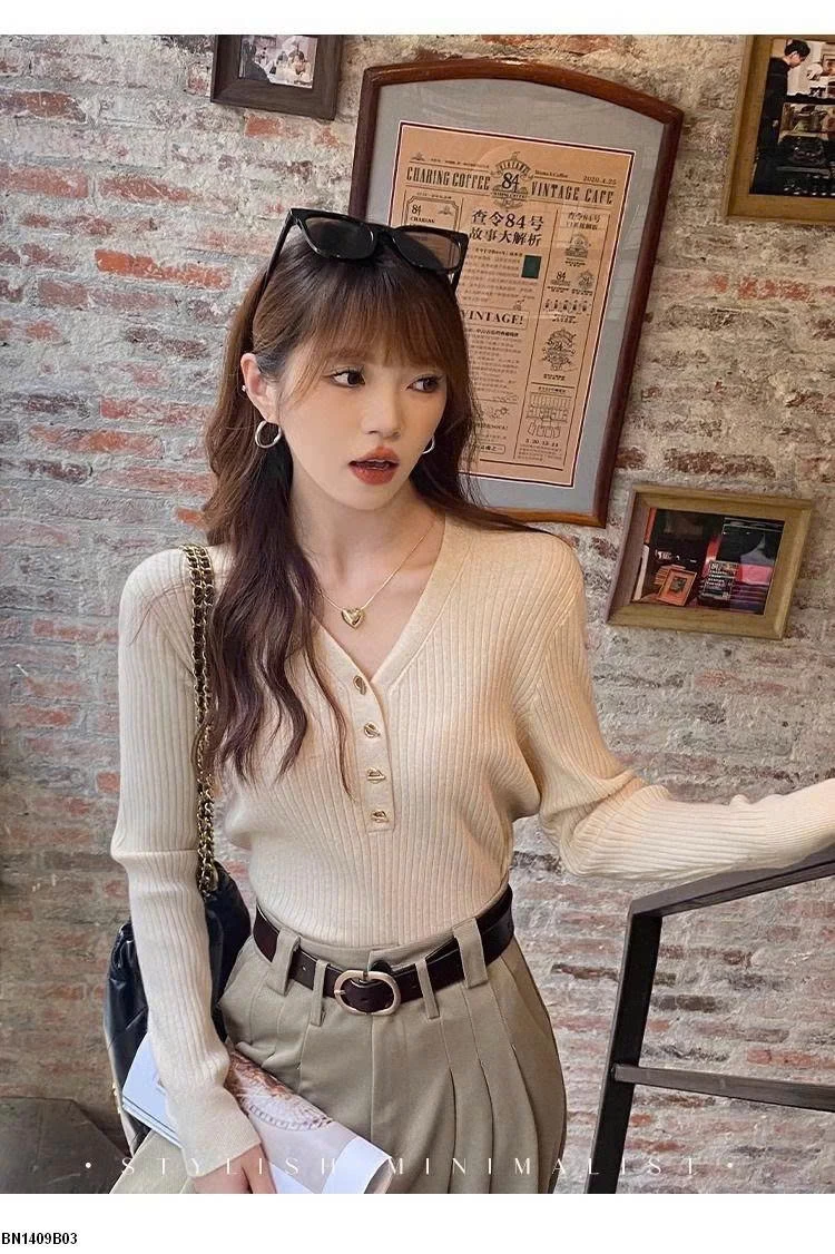 ÁO LEN CỔ V 4 CÚC