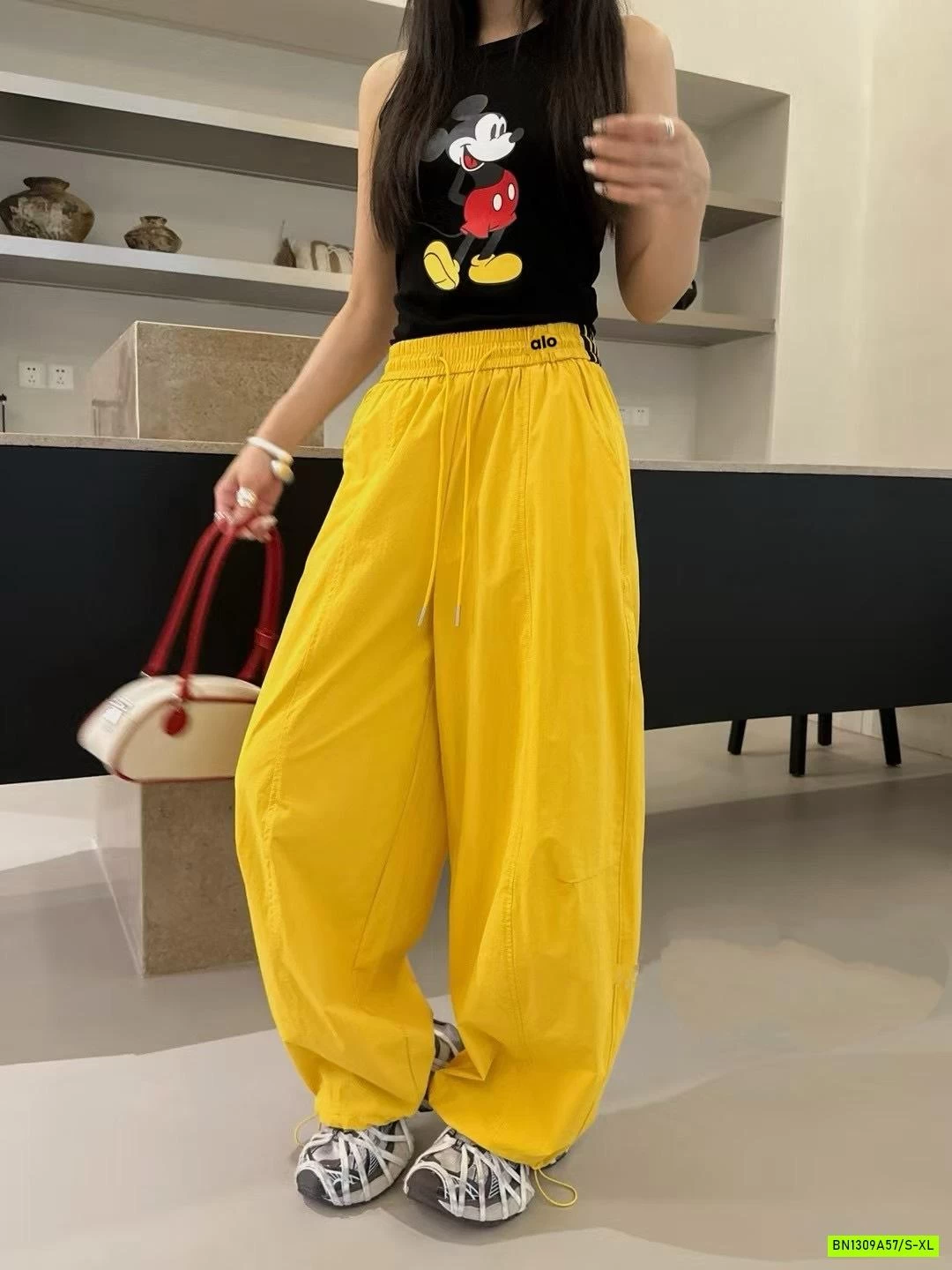 JOGGER GIÓ TRƠN MÀU