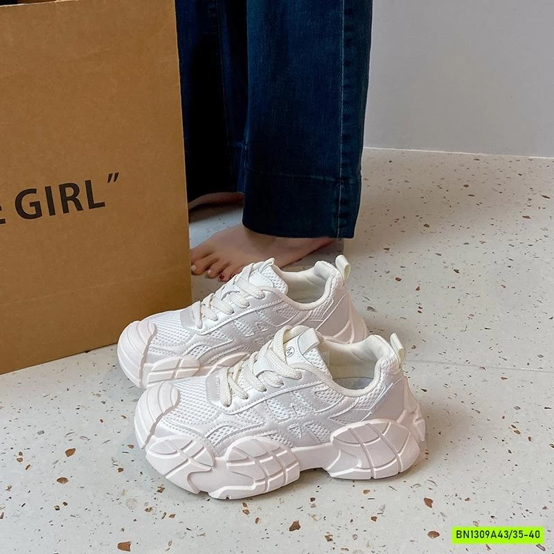 GIÀY THỂ THAO ĐỘN ĐẾ CÁ TÍNH