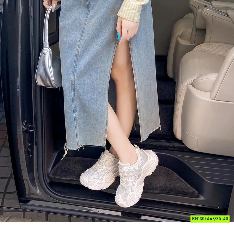 GIÀY THỂ THAO ĐỘN ĐẾ CÁ TÍNH