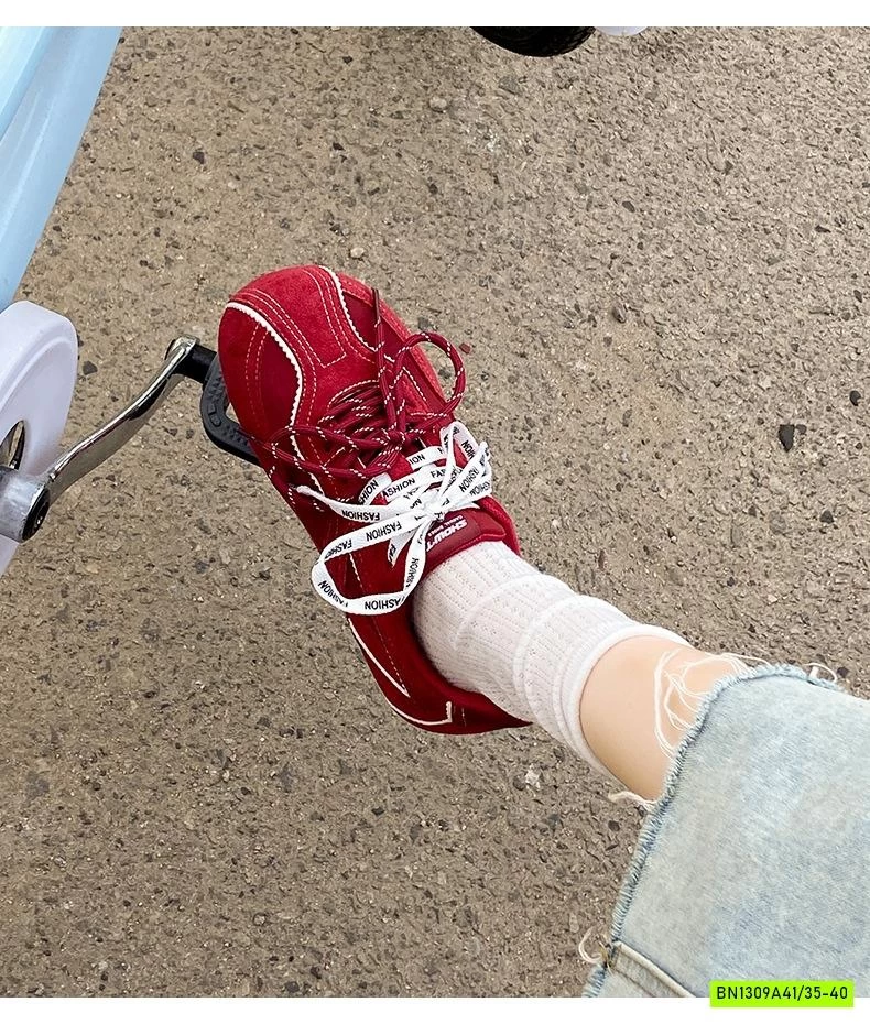 GIÀY THỂ THAO DA LỘN PHỐI MÀU DÂY NỮ