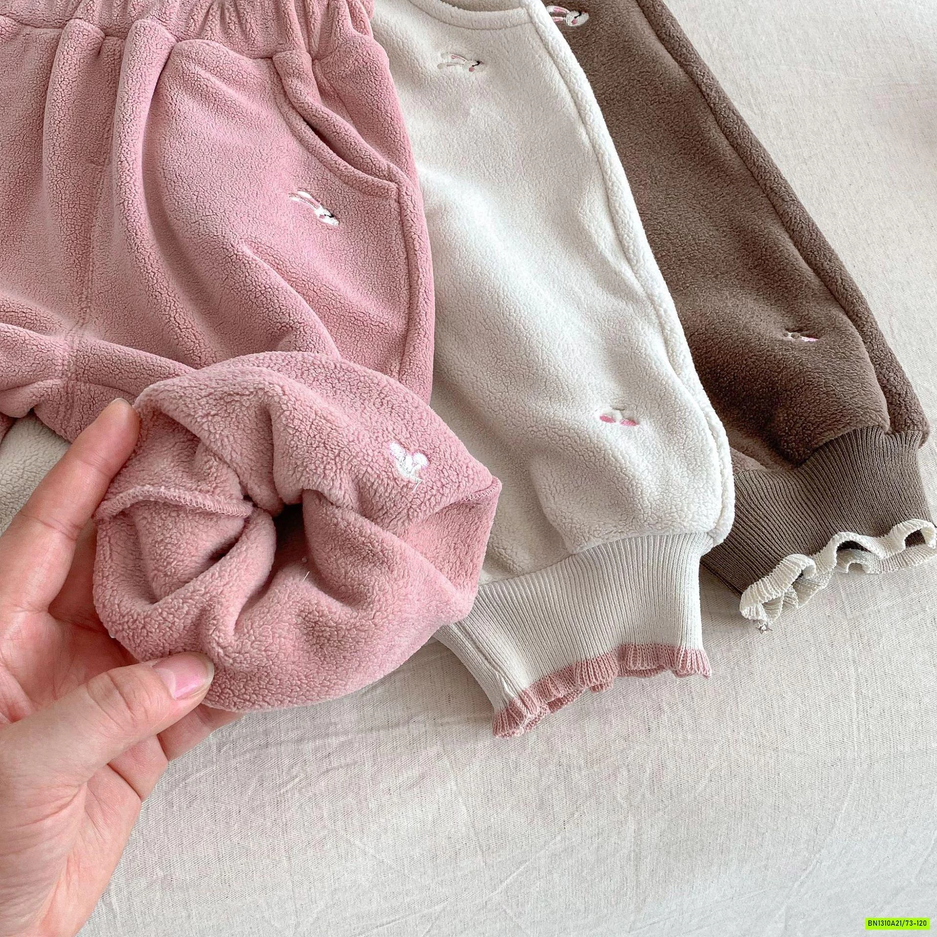 QUẦN NỈ LÓT NHUNG BO GẤU