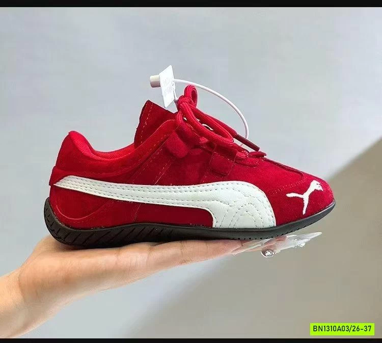 GIÀY THỂ THAO THÊU LOGO