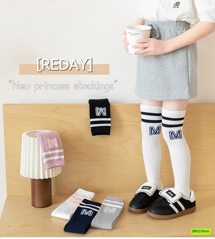 TẤT NGANG GỐI CHỮ M NỮ SINH