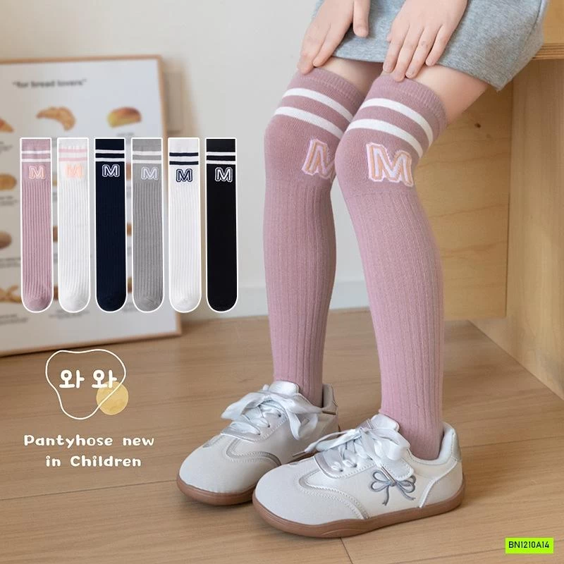 TẤT NGANG GỐI CHỮ M NỮ SINH