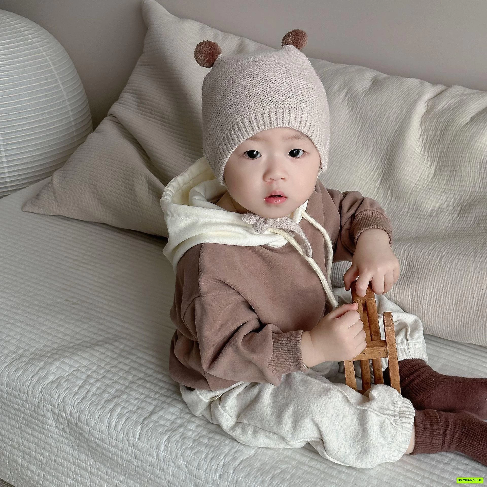 HOODIE NÂU MIX QUẦN BO GẤU