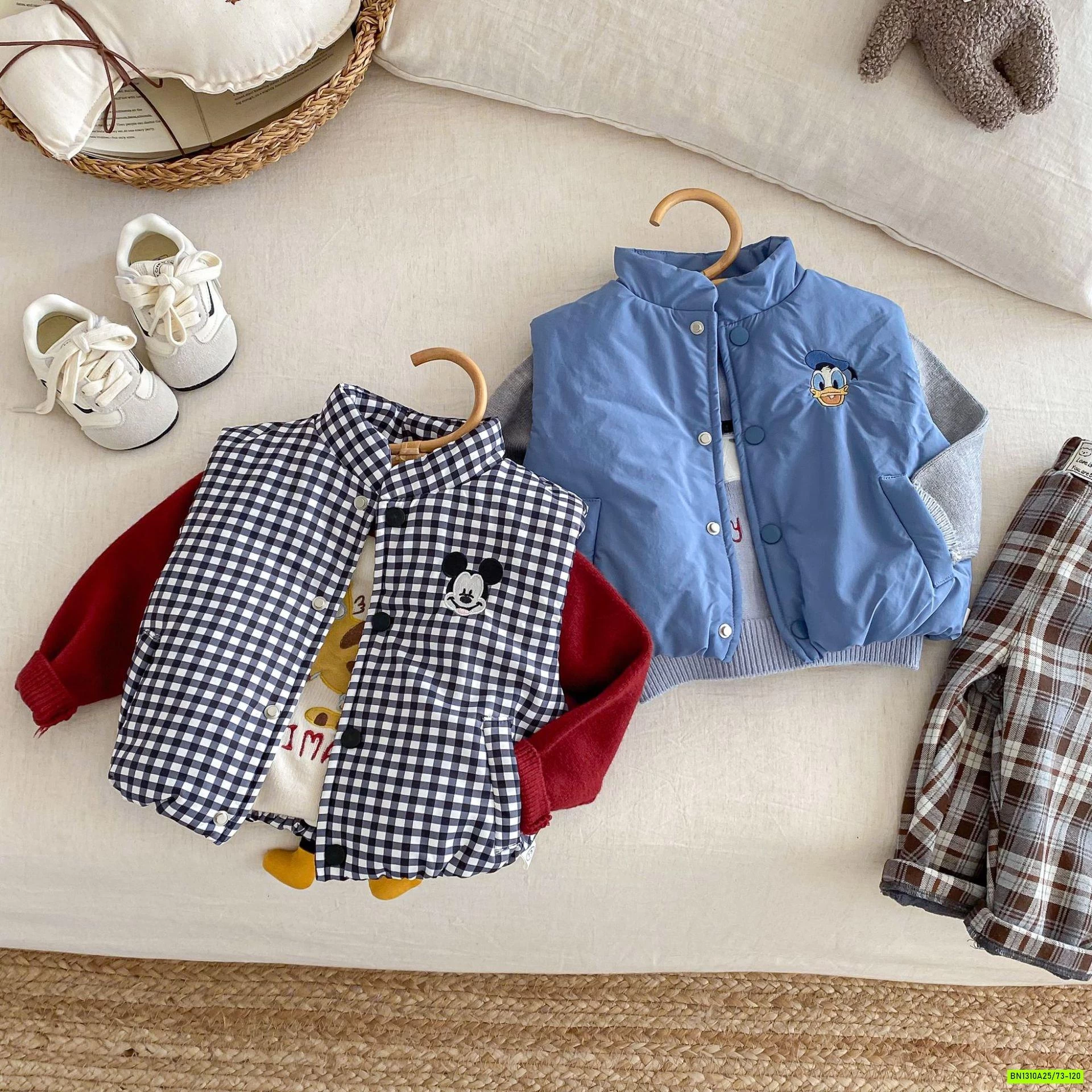 KHOÁC PHAO DISNEY LÓT NHUNG