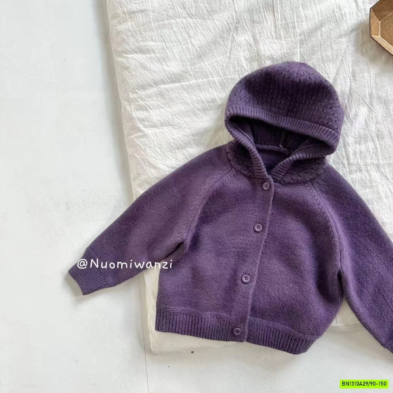 KHOÁC LEN LIỀN MŨ TRƠN MÀU