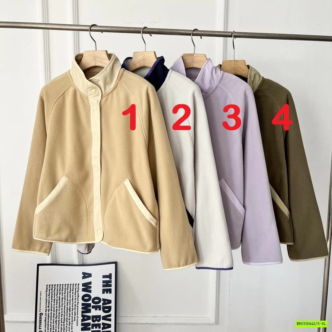 KHOÁC NỈ PHỐI MÀU VIỀN