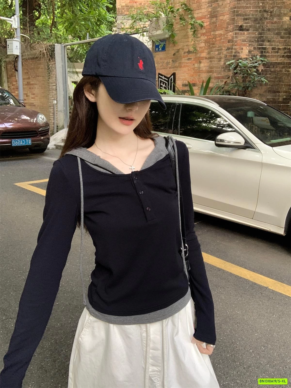 ÁO NỈ CÚC NGỰC LIỀN MŨ